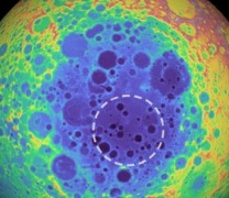 Μυστηριώδης μάζα στη Σελήνη αφήνει άφωνους τους επιστήμονες (vid)