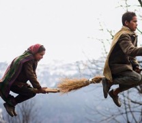 Παιδιά παίζουν Κουίντιτς στην μακρινή Ινδία Παιδιά παίζουν Κουίντιτς στην μακρινή Ινδία