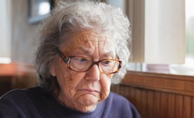 Οι άνω των 85 ετών πρέπει να πεθάνουν, λέει το ΙΚΑ