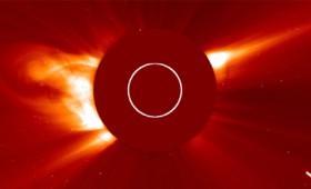 Κομήτης «καταβροχθίζεται» από τον Ήλιο (βίντεο)