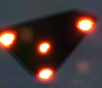 Ελικόπτερο καταδιώκει UFO στο Ντέβον της Αγγλίας