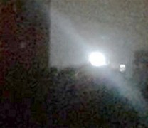 Μυστηριώδες φως πάνω από τη Μόσχα (βίντεο) Μυστηριώδες φως πάνω από τη Μόσχα (βίντεο)