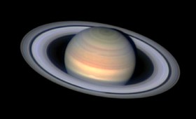 Ο Κρόνος μυστηριωδώς άλλαξε χρώμα Ο Κρόνος μυστηριωδώς άλλαξε χρώμα