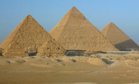 Ανακαλύφθηκε στην Αίγυπτο πόλη 7.000 ετών Ανακαλύφθηκε στην Αίγυπτο πόλη 7.000 ετών