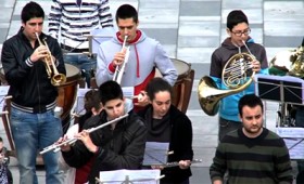 Το Μπολερό του Ραβέλ από ορχήστρα Flashmob Το Μπολερό του Ραβέλ από ορχήστρα Flashmob