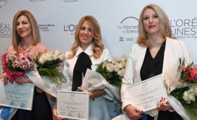 Σε τρεις Ελληνίδες τα βραβεία L’Oreal-Unesco Σε τρεις Ελληνίδες τα βραβεία L’Oreal-Unesco