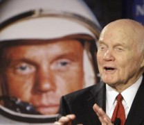 Έφυγε ο πρώτος Αμερικανός που πήγε στο διάστημα
