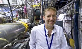 CERN: Διεισδύοντας στα μυστικά της αντιύλης CERN: Διεισδύοντας στα μυστικά της αντιύλης