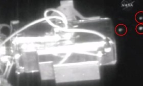 Έξι UFO επισκέπτονται τον Διεθνή Διαστημικό Σταθμό Έξι UFO επισκέπτονται τον Διεθνή Διαστημικό Σταθμό