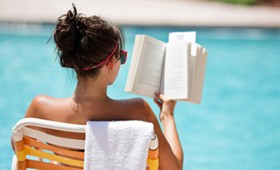 Επτά «ζουμερά» βιβλία για το καλοκαίρι Επτά «ζουμερά» βιβλία για το καλοκαίρι