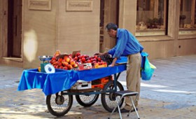 Δουλεύουμε 203 μέρες για το κράτος και 162 για εμάς Δουλεύουμε 203 μέρες για το κράτος και 162 για εμάς