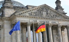 Η Γερμανία κέρδισε από την Ελλάδα 1,34 δισ. ευρώ Η Γερμανία κέρδισε από την Ελλάδα 1,34 δισ. ευρώ