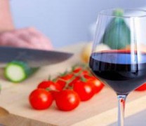 Το μέτριο αλκοόλ κάνει καλό στην υγεία Το μέτριο αλκοόλ κάνει καλό στην υγεία