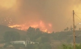 Μεγάλες πυρκαγιές βόρεια του Λος Άντζελες (vid) Μεγάλες πυρκαγιές βόρεια του Λος Άντζελες (vid)