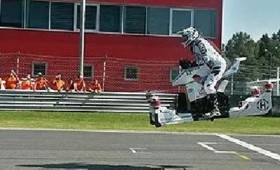 Μοτοσικλέτες “Star Wars” για την αστυνομία του Ντουμπάι Μοτοσικλέτες “Star Wars” για την αστυνομία του Ντουμπάι