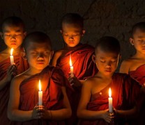 Παιδιά που έχουν προϋπάρξει ως βουδιστές μοναχοί