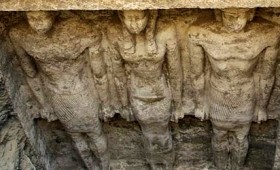 Η μετενσάρκωση μιας βασίλισσας της Αιγύπτου Η μετενσάρκωση μιας βασίλισσας της Αιγύπτου