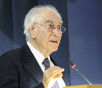 Χρήστος Γιανναράς: Γιατί η ποιότητα σε διωγμό; Χρήστος Γιανναράς: Γιατί η ποιότητα σε διωγμό;