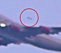 Βίντεο: UFO πετά δίπλα σε αεροπλάνο της Virgin στο JFK