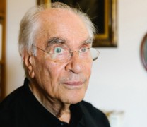 Χρ. Γιανναράς: Δημογραφικό συν μετανάστευση – Η εξαφάνιση των Ελλήνων Χρ. Γιανναράς: Δημογραφικό συν μετανάστευση – Η εξαφάνιση των Ελλήνων