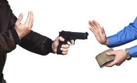 Διπλό χαράτσι σε ελεύθερους επαγγελματίες και αγρότες Διπλό χαράτσι σε ελεύθερους επαγγελματίες και αγρότες