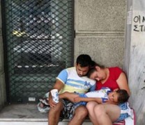 Bloomberg: Η Ελλάδα είναι από τις πιο δυστυχισμένες χώρες (vid)