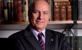 Χρ. Ζερεφός: Η αφρικανική σκόνη ήρθε για να μείνει (vid) Χρ. Ζερεφός: Η αφρικανική σκόνη ήρθε για να μείνει (vid)