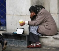 4.000.000 Έλληνες στα πρόθυρα της φτώχειας