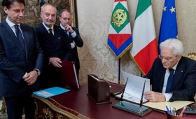 Κυβέρνηση στην Ιταλία με πρωθυπουργό τον Κόντε