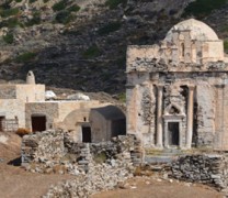 Ασύλητος τάφος επιφανούς γυναίκας στη Σίκινο Ασύλητος τάφος επιφανούς γυναίκας στη Σίκινο