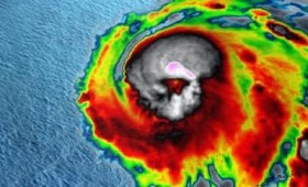 Τυφώνας Μιχαήλ: Η χειρότερη καταιγίδα εδώ και 100 χρόνια Τυφώνας Μιχαήλ: Η χειρότερη καταιγίδα εδώ και 100 χρόνια