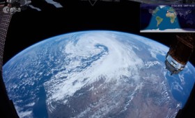 Κάντε δύο φορές το γύρο του κόσμου σε 15 λεπτά (vid) Κάντε δύο φορές το γύρο του κόσμου σε 15 λεπτά (vid)