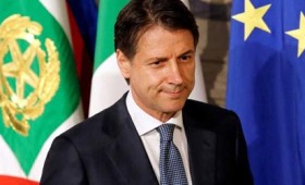 Ο Κόντε αγνόησε επιδεικτικά τις υποδείξεις της Κομισιόν Ο Κόντε αγνόησε επιδεικτικά τις υποδείξεις της Κομισιόν