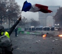 Η Γαλλία ετοιμάζεται για τον β΄ γύρο στις 14 Δεκεμβρίου