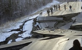 Φρανκ Χόγκερμπιτς: Σεισμός την περίοδο των Χριστουγέννων (vid) Φρανκ Χόγκερμπιτς: Σεισμός την περίοδο των Χριστουγέννων (vid)