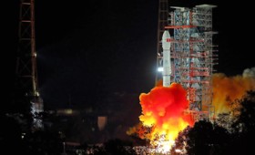 Η Κίνα πάτησε στη σκοτεινή πλευρά του φεγγαριού (vid) Η Κίνα πάτησε στη σκοτεινή πλευρά του φεγγαριού (vid)