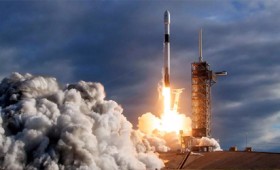 Ξεκίνησε η πρώτη ιδιωτική διαστημική αποστολή για το φεγγάρι (vid) Ξεκίνησε η πρώτη ιδιωτική διαστημική αποστολή για το φεγγάρι (vid)