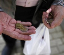 Η δραματική κατάσταση των Ελλήνων με επίσημα στοιχεία Η δραματική κατάσταση των Ελλήνων με επίσημα στοιχεία