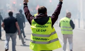 LIVE: Τα Κίτρινα Γιλέκα ξανά στους δρόμους του Παρισιού