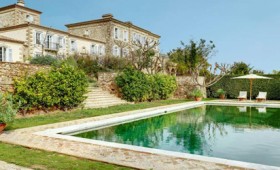 Ξέφρενες αγορές ακινήτων από ξένους στην Ελλάδα Ξέφρενες αγορές ακινήτων από ξένους στην Ελλάδα