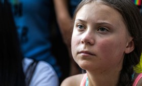 Γκρέτα Τούνμπεργκ: Η μικρή οικολόγος που (δεν) θα σώσει τον πλανήτη (vid) Γκρέτα Τούνμπεργκ: Η μικρή οικολόγος που (δεν) θα σώσει τον πλανήτη (vid)