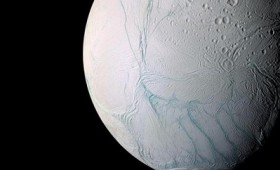Ίχνη ζωής στον δορυφόρο του Κρόνου Εγκέλαδο (vid) Ίχνη ζωής στον δορυφόρο του Κρόνου Εγκέλαδο (vid)