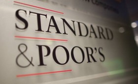 Αναβάθμιση της ελληνικής οικονομίας από “σκουπίδια” σε “απορρίμματα” Αναβάθμιση της ελληνικής οικονομίας από “σκουπίδια” σε “απορρίμματα”