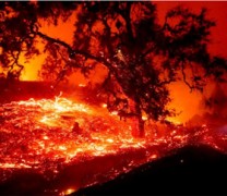Άγριες φωτιές στην Καλιφόρνια – Εκατοντάδες εκκενώσεις σπιτιών