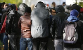 Γερμανία: Ομαδικός βιασμός 14χρονης από μετανάστες Γερμανία: Ομαδικός βιασμός 14χρονης από μετανάστες