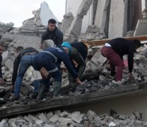 Σεισμός Αλβανίας: Αυξάνεται συνεχώς ο αριθμός των θυμάτων Σεισμός Αλβανίας: Αυξάνεται συνεχώς ο αριθμός των θυμάτων