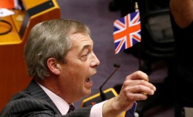 Ο Φάρατζ “τρολάρει” το Ευρωπαϊκό Κοινοβούλιο (vid) Ο Φάρατζ “τρολάρει” το Ευρωπαϊκό Κοινοβούλιο (vid)