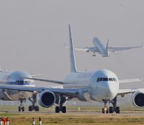 Η κλιματική αλλαγή καθιστά δύσκολη την απογείωση των αεροπλάνων (vid) Η κλιματική αλλαγή καθιστά δύσκολη την απογείωση των αεροπλάνων (vid)