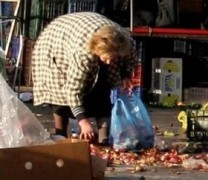 ΣΕΒ: Σχεδόν 7 στους 10 Έλληνες δεν έχουν ούτε 1.000 ευρώ στην «άκρη» ΣΕΒ: Σχεδόν 7 στους 10 Έλληνες δεν έχουν ούτε 1.000 ευρώ στην «άκρη»