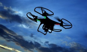 Μυστηριώδης στόλος drones πάνω από τις κεντρικές ΗΠΑ Μυστηριώδης στόλος drones πάνω από τις κεντρικές ΗΠΑ